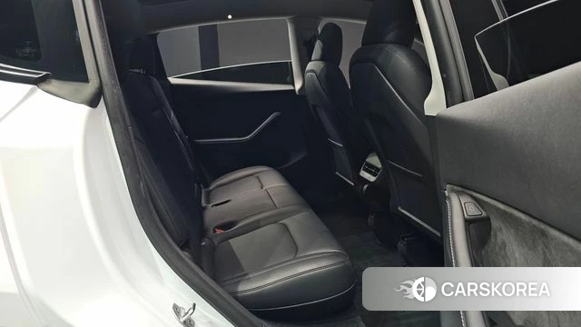 Tesla Model Y 2024 Белый из Кореи, фото 3