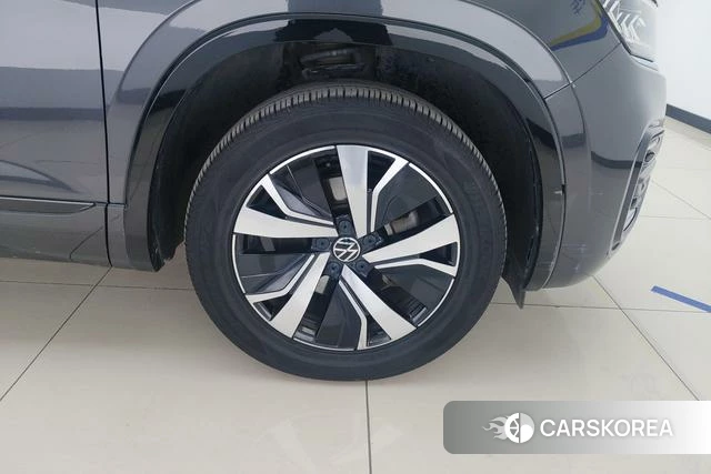 Volkswagen Tayron 2021 Черный из Китая, фото 3