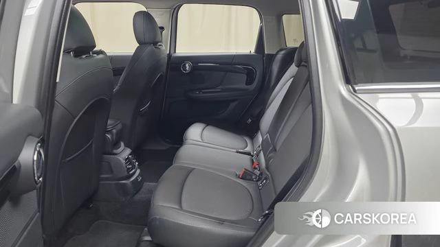 Mini Cooper Countryman 2023 Серебряный из Кореи, фото 3
