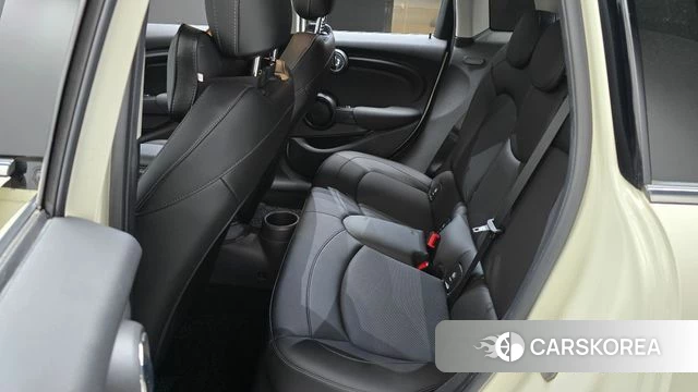 Mini Cooper 2019 Жемчужный цвет из Кореи, фото 3