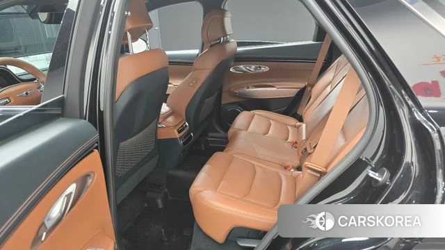 Genesis GV70 2023 Черный из Кореи, фото 3