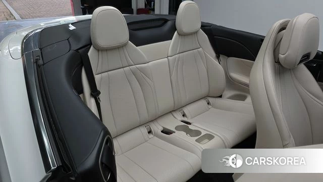 Mercedes-Benz CLE-Class C236 2025 Белый из Кореи, фото 3