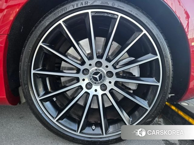 Mercedes-Benz E-Class W213 2023 Красный из Кореи, фото 3