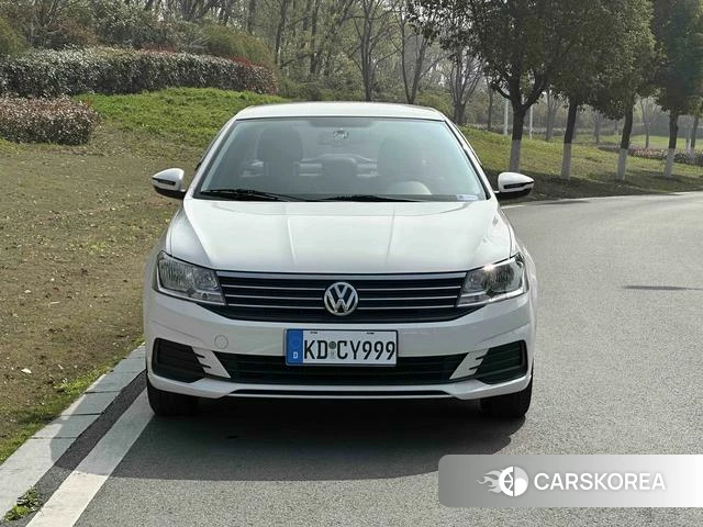 Volkswagen Lavida 2023 Белый из Китая, фото 3