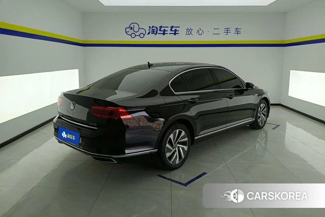 Volkswagen Magotan 2022 Черный из Китая, фото 3