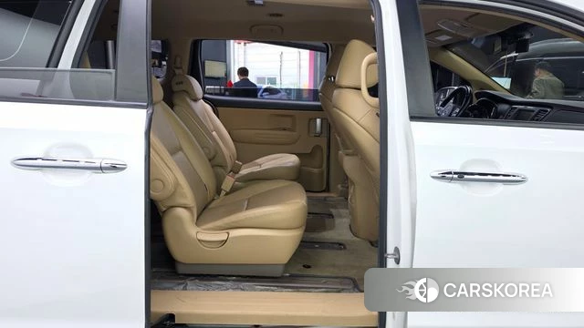 Kia The New Carnival 2019 Белый из Кореи, фото 3