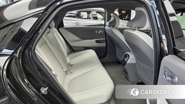 Hyundai Ionic 6 2022 Темно-зеленый из Кореи, фото 3