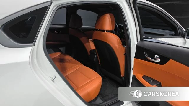 Kia The New K3 2nd generation 2024 Белый из Кореи, фото 3