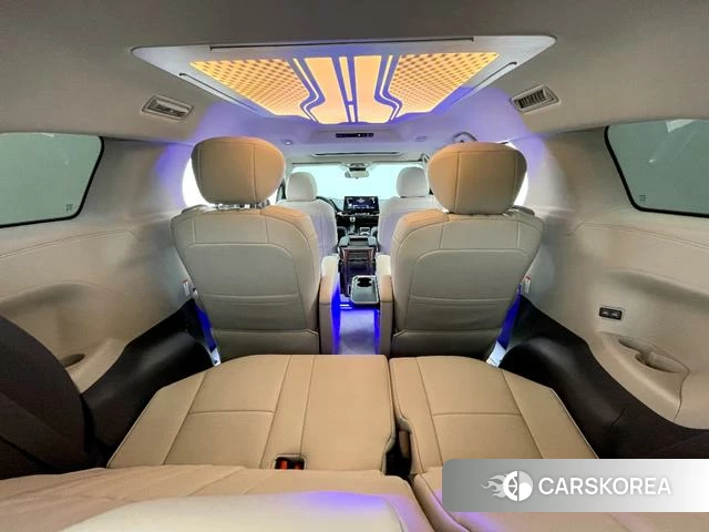 Toyota Granvia 2025 Белый из Китая, фото 3