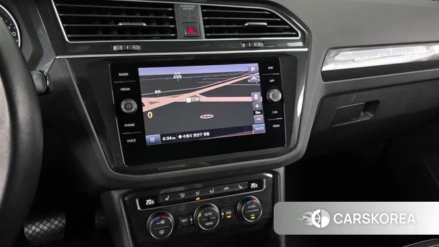 Volkswagen Tiguan second Generation 2020 Черный из Кореи, фото 3