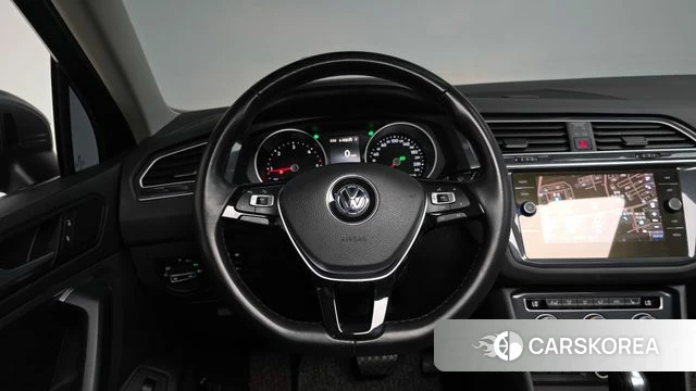 Volkswagen Tiguan second Generation 2020 Серый из Кореи, фото 3