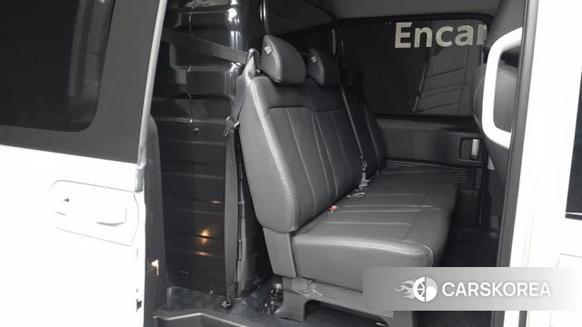 Hyundai Staria 2025 Белый из Кореи, фото 3