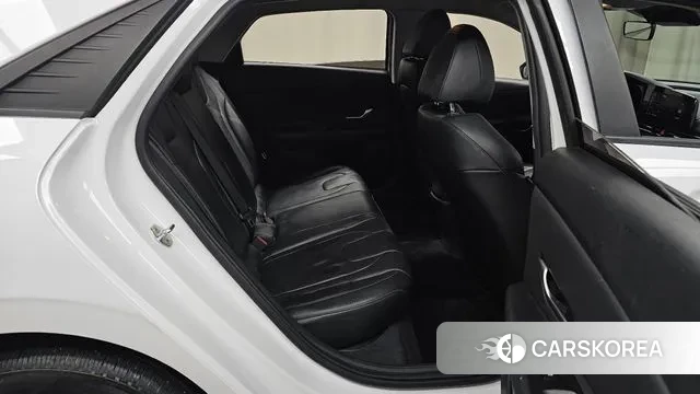 Hyundai Avante (CN7) 2021 Белый из Кореи, фото 3