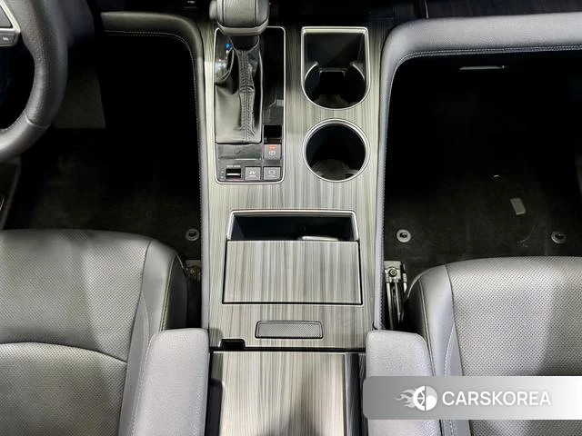 Toyota Sienna 2024 Белый из Китая, фото 3
