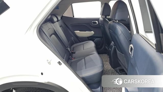 Hyundai Venue 2022 Белый из Кореи, фото 3