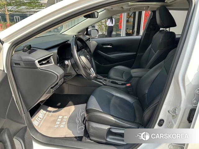 Toyota Corolla 2021 Белый из Китая, фото 3