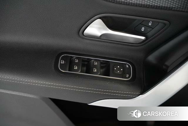 Mercedes-Benz A-Class 2020 Белый из Китая, фото 3