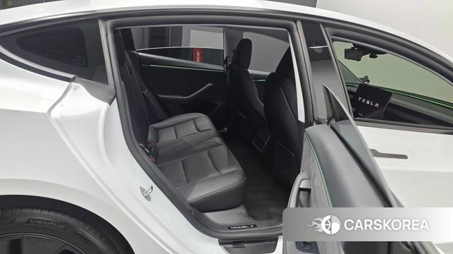 Tesla Model 3 2025 Белый из Кореи, фото 3