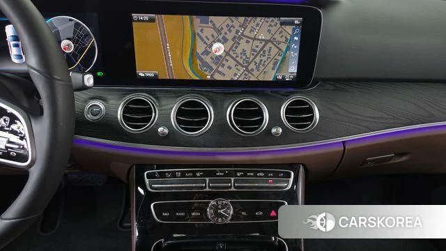 Mercedes-Benz E-Class W213 2019 Белый из Кореи, фото 3