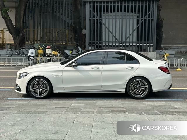 Mercedes-Benz AMG C-Class 2023 Белый из Китая, фото 3