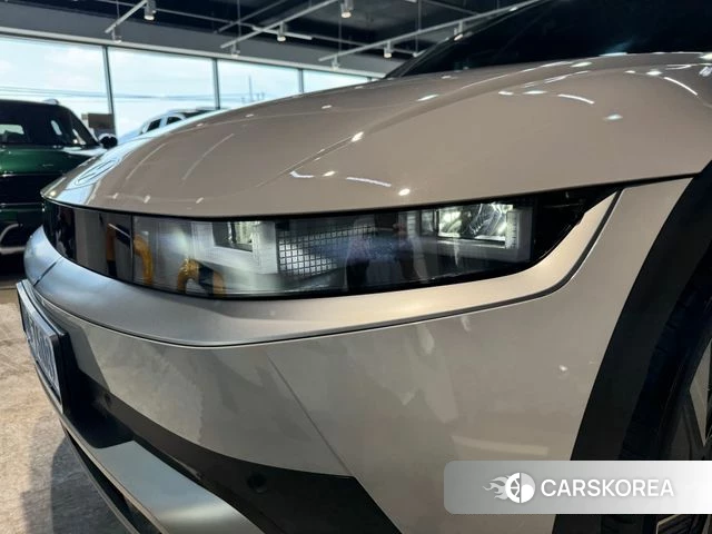 Hyundai The New Ionic 5 2024 Серебристо-серый из Кореи, фото 3