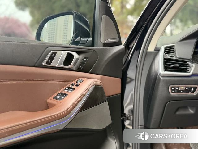 BMW X5 2021 Черный из Китая, фото 3