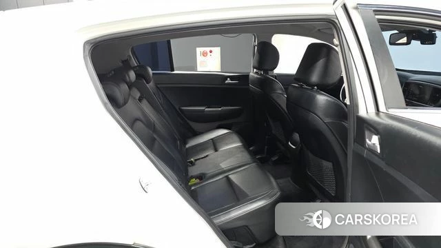 Kia Sportage The Bold 2021 Белый из Кореи, фото 3