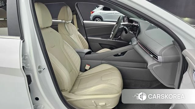 Hyundai Avante (CN7) 2022 Белый из Кореи, фото 3