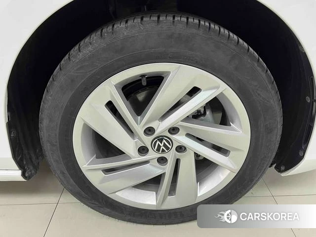 Volkswagen Lamando 2023 Белый из Китая, фото 3