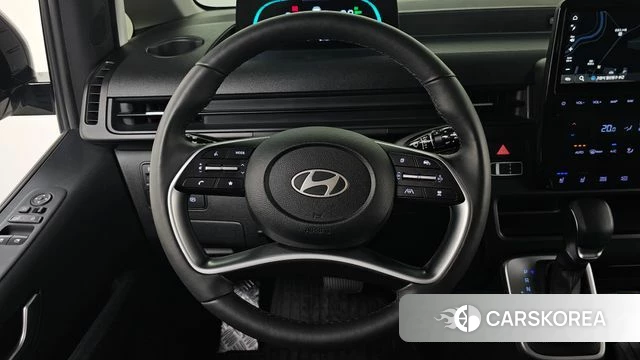 Hyundai Staria 2025 Белый из Кореи, фото 3