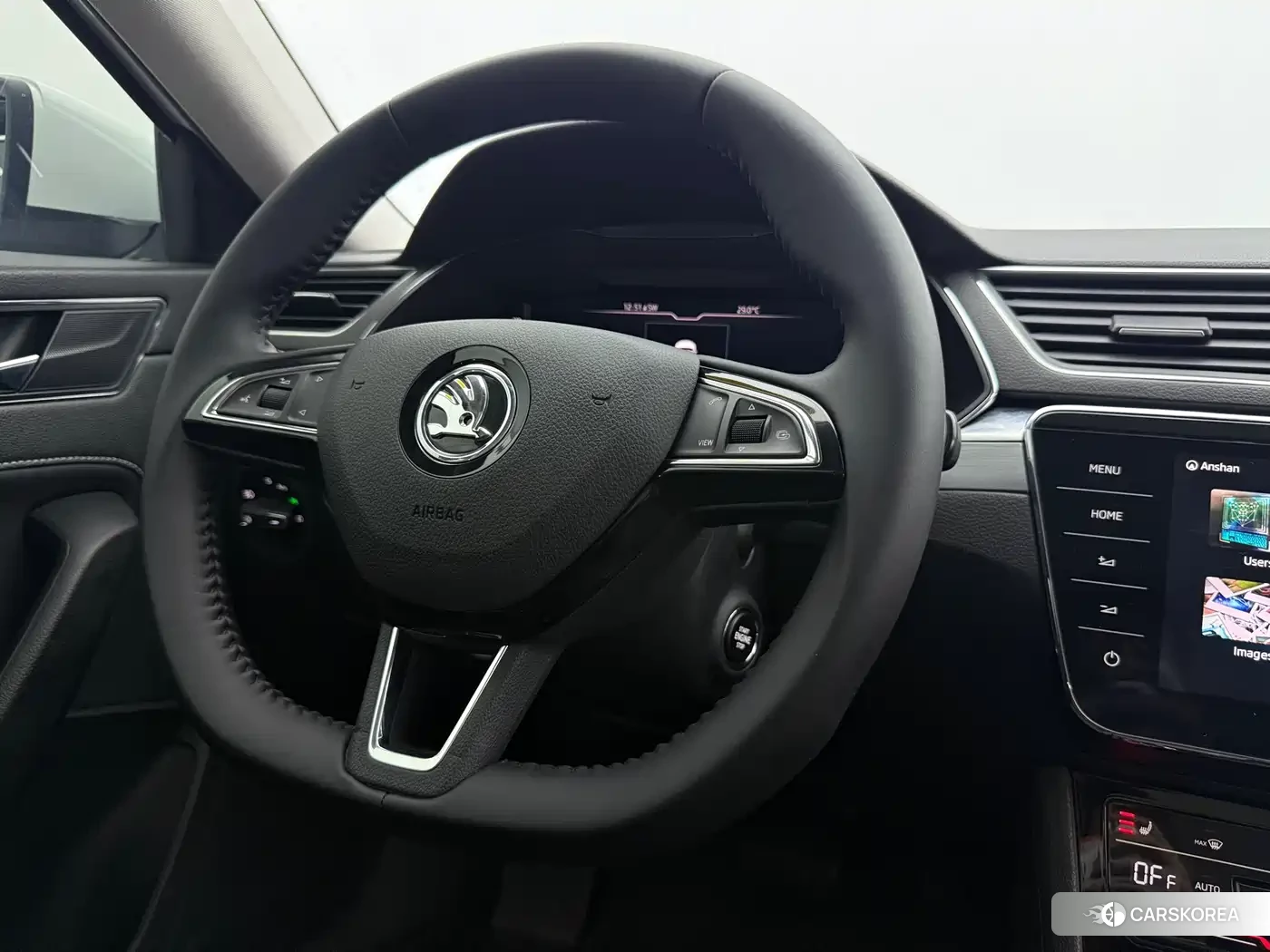 Skoda Superb 2023 Белый из Китая, фото 3