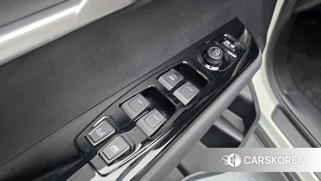 Ssangyong Torres 2024 Белый из Кореи, фото 3