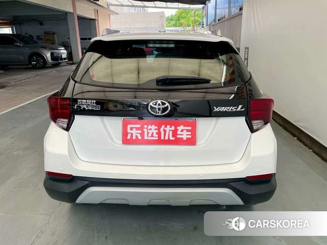 Toyota Yaris L 2021 Белый из Китая, фото 3