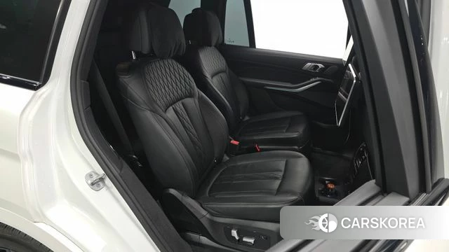 BMW X7 (G07) 2021 Белый из Кореи, фото 3