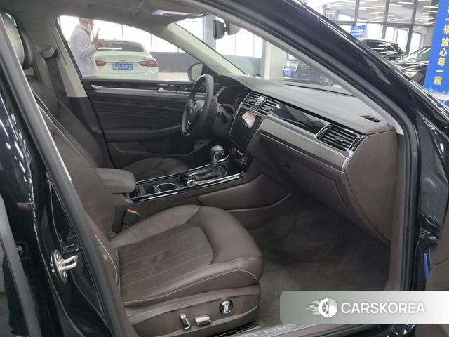 Volkswagen Phideon 2022 Черный из Китая, фото 3
