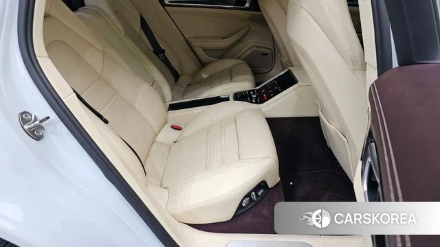 Porsche Panamera (971) 2018 Белый из Кореи, фото 3