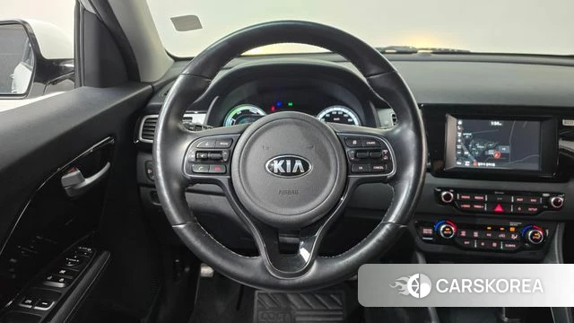 Kia Niro 2018 Белый из Кореи, фото 3