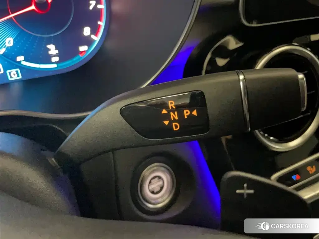 Mercedes-Benz GLC 2023 Белый из Китая, фото 3