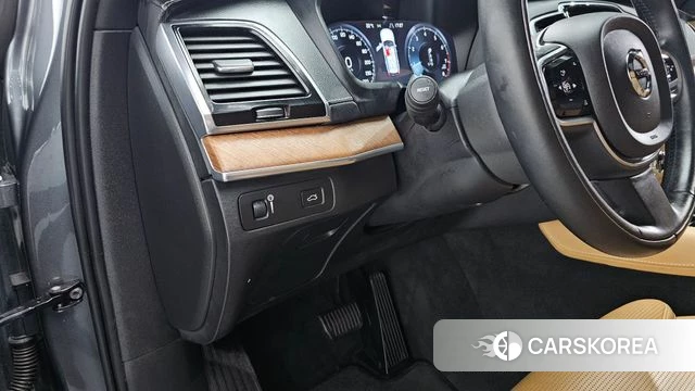 Volvo XC90 second Generation 2018 Серый из Кореи, фото 3