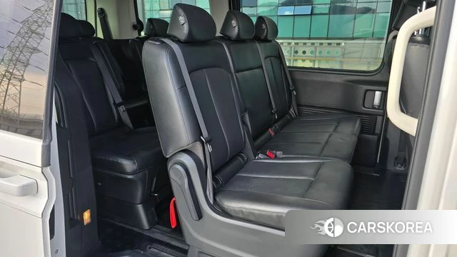 Hyundai Staria 2022 Белый из Кореи, фото 3