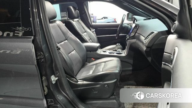 Jeep Grand Cherokee 2019 Серый из Кореи, фото 3
