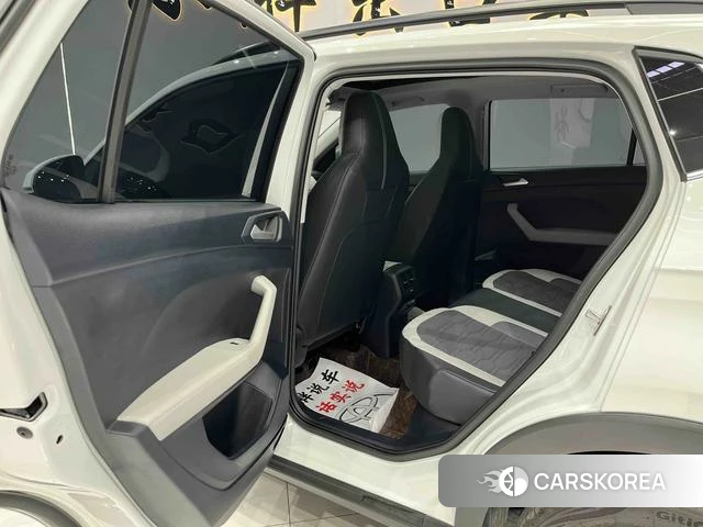 Volkswagen Tharu 2025 Белый из Китая, фото 3