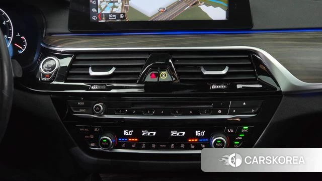 BMW 5 Series (G30) 2019 Синий из Кореи, фото 3
