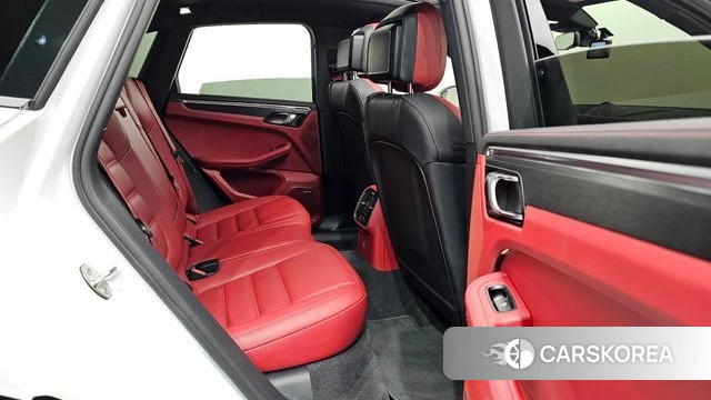 Porsche Macan 2023 Белый из Кореи, фото 3
