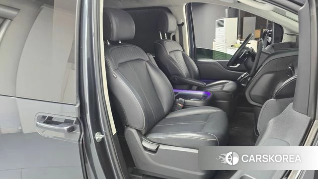 Hyundai Staria 2022 Серый из Кореи, фото 3
