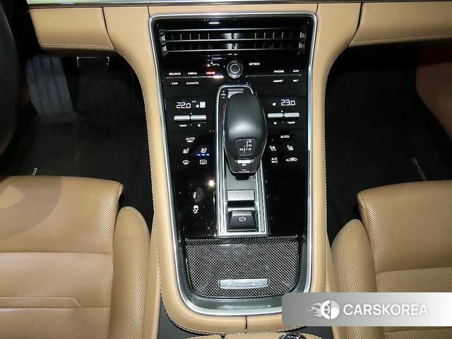 Porsche Panamera (971) 2018 Черный из Кореи, фото 3