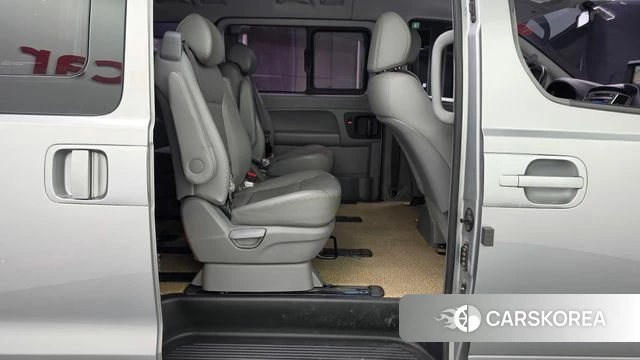 Hyundai The New Grand Starex 2019 Серебряный из Кореи, фото 3