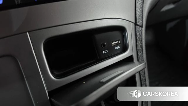 Hyundai The New Grand Starex 2019 Белый из Кореи, фото 3