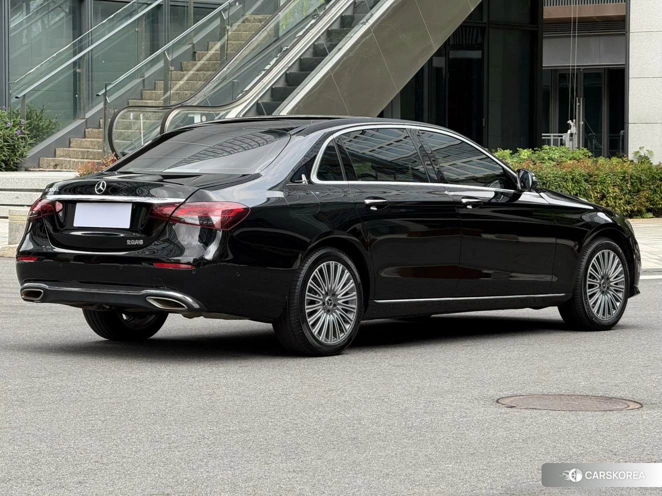 Mercedes-Benz E-Class 2022 Черный из Китая, фото 3