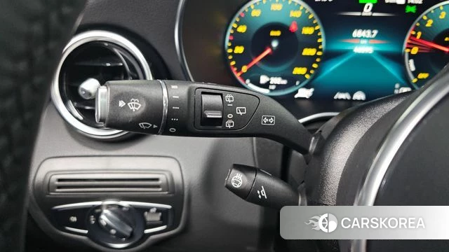 Mercedes-Benz GLC-Class X253 2021 Белый из Кореи, фото 3